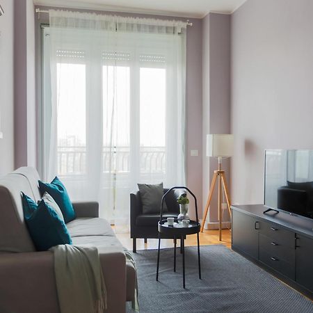 The Best Rent - Spacious One-Bedroom Apartment In Moscova District Milán Exterior foto